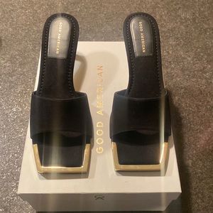 Size 12 womens heels from Good American. In great condition never wore before.